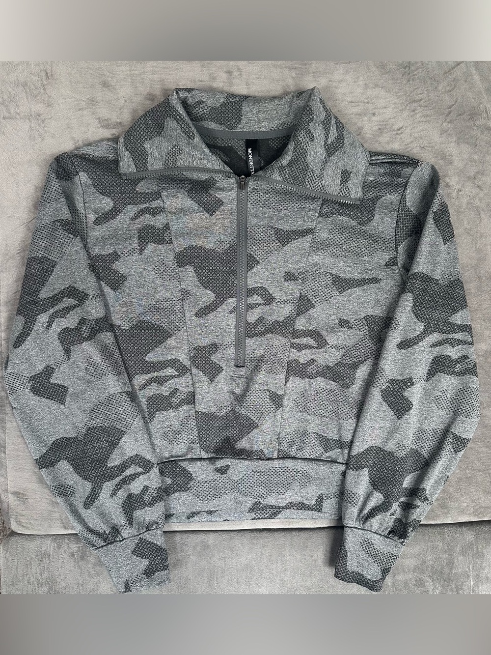Mondetta Women’s Gray Camo Half-Zip Pullover Sz S